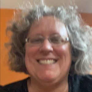 Meet your Posher, Kim